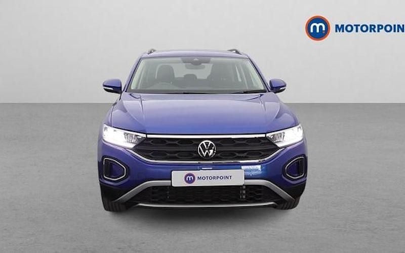 Used VW T-Roc Life 150 HP (110 kW) 2025 SUV