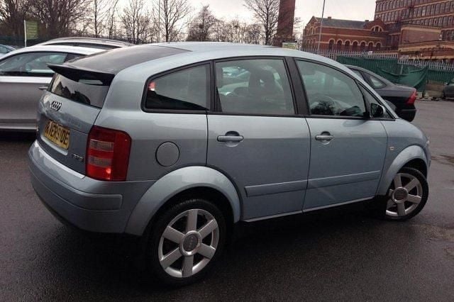 Usado Audi A2 110 HP (80 kW) 2002 Citadino