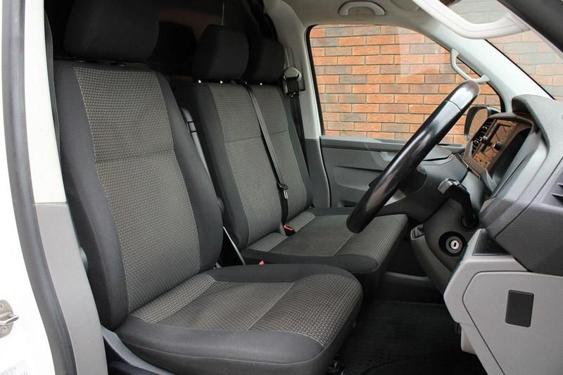 Second-hand VW Transporter Highline 2022 Alb Van