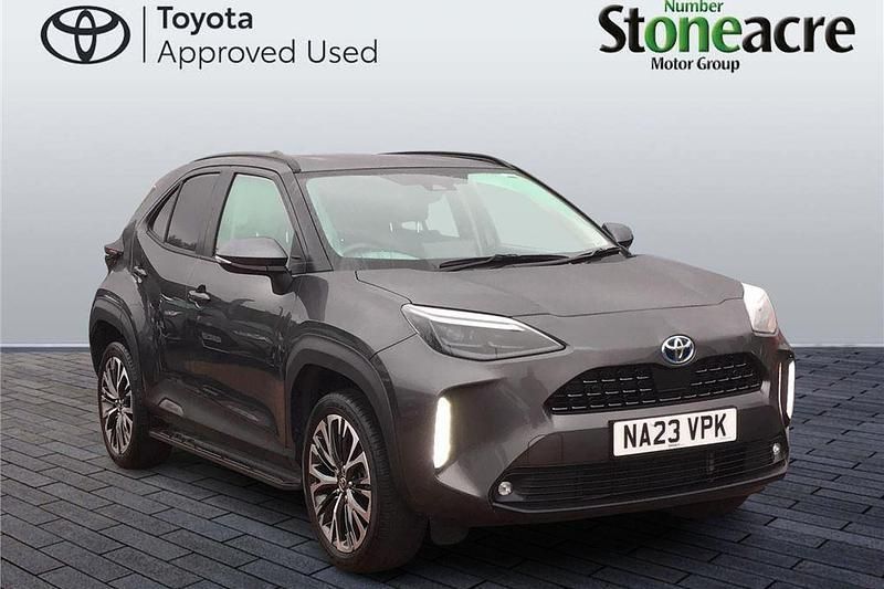 Grey Used 2023 Toyota Yaris Cross SUV | £24,500 (Fair price) - Image 1/2