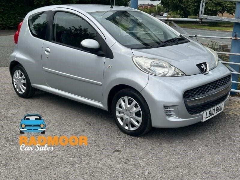 Silver Used 2010 Peugeot 107 Hatchback | £3,990 (Fair price) - Image 1/4