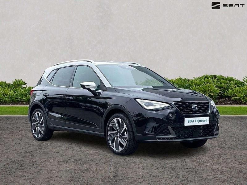 Black New 2024 Seat Arona FR Sport SUV | £19,500 (Fair price) - Image 1/4