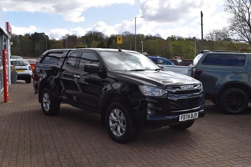 Used Isuzu D-Max 163 HP (119 kW) 2024 Black Pickup