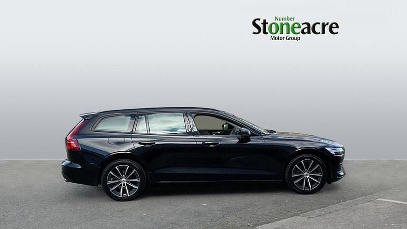 Used Volvo V60 Momentum 2021 Black Estate