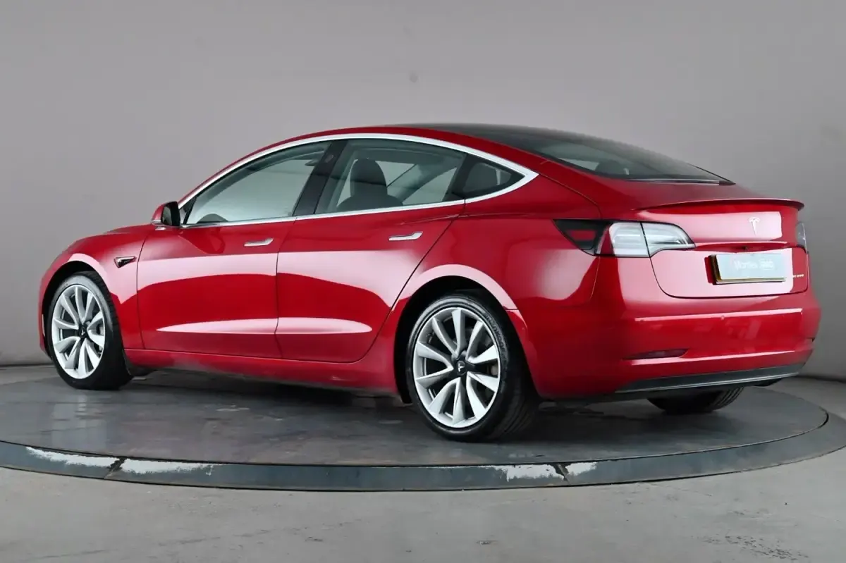 Usado Tesla Model 3 254 kW (346 HP) 2020 Vermelho Sedan