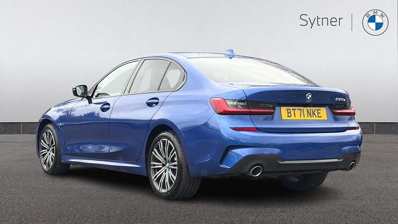 Used BMW 330e M Sport 288 HP (211 kW) 2021 Blue Sedan