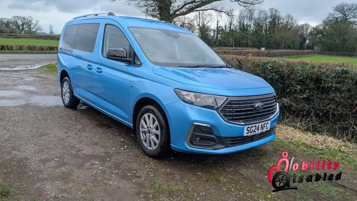 Used Ford Tourneo Connect Titanium 122 HP (89 kW) 2024 Blue MPV