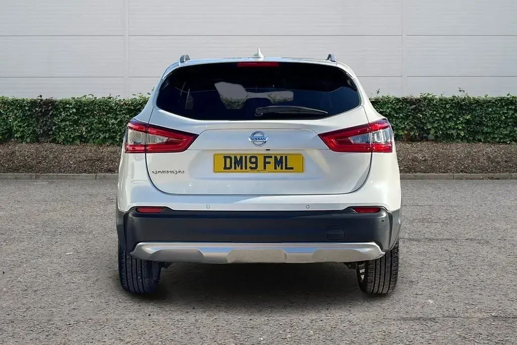Used Nissan Qashqai N-Motion 2019 White SUV