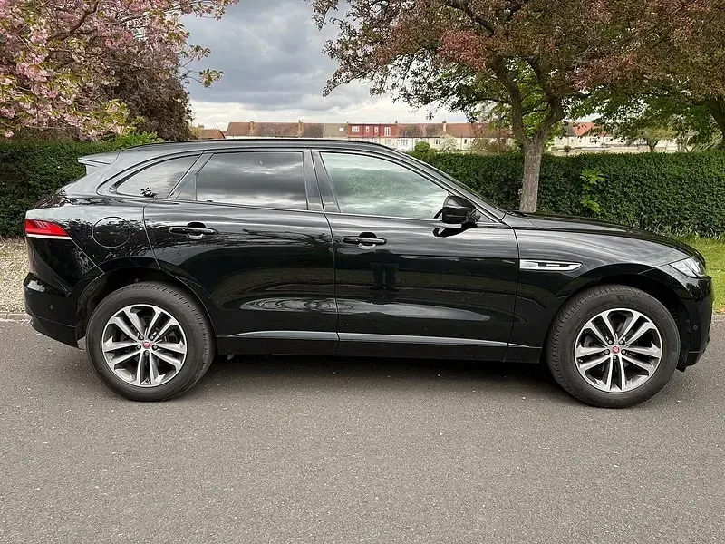 Used Jaguar F-Pace R-Sport 180 HP (132 kW) 2017 Black SUV