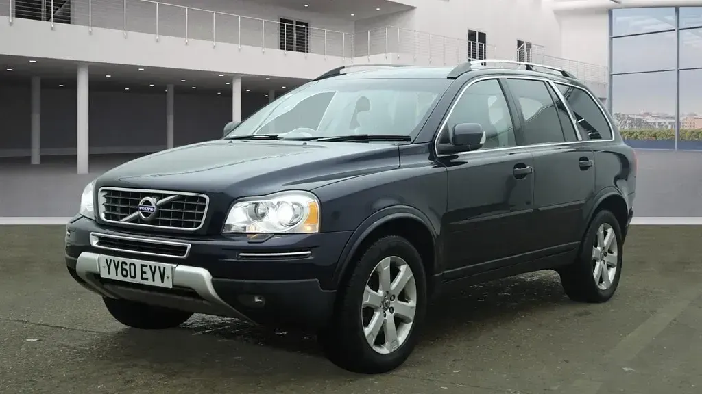 Begagnad Volvo XC90 SE Lux 2010 Blå SUV