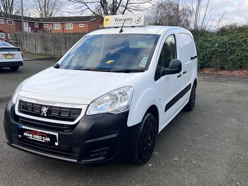 Begagnad Peugeot Partner 2017 Vit Minibuss