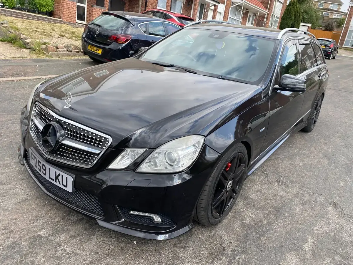 Used Mercedes E250 2010 Black Estate