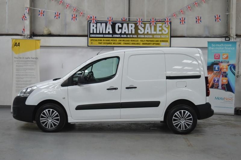 Used Peugeot Partner S 2016 White MPV