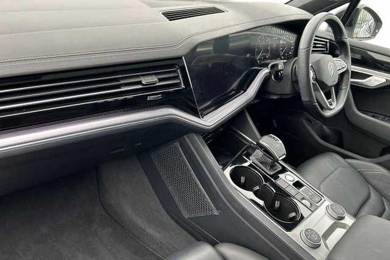 Used VW Touareg 286 HP (210 kW) 2023 SUV