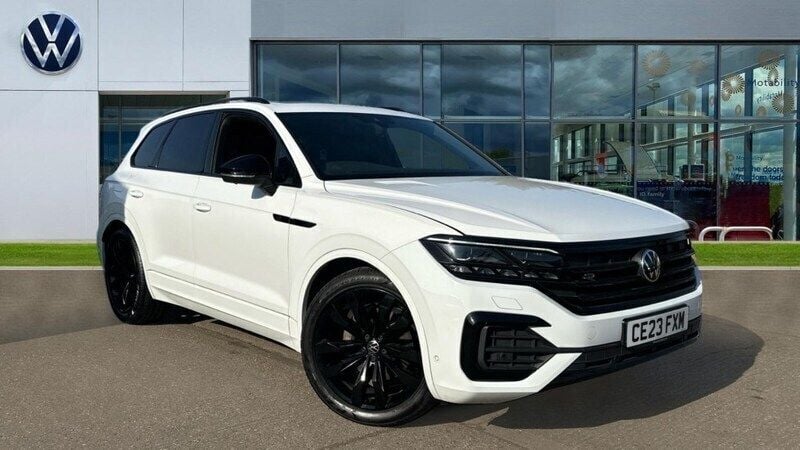 White Used 2023 VW Touareg Black Edition SUV | £44,558 (Super price) - Image 1/4