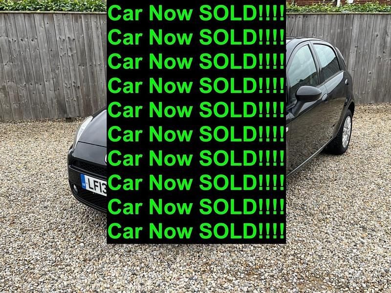 Black Used 2013 Fiat Punto Hatchback | £2,999 (Fair price) - Image 1/4