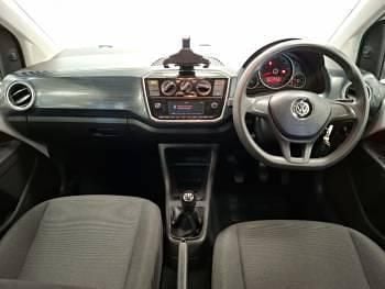 Used VW up! move up! 60 HP (44 kW) 2018 White Hatchback