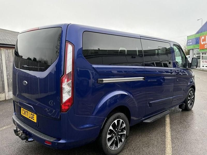Used Ford Tourneo Custom Titanium 2017 Blue Van