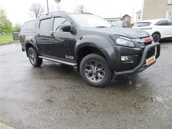 Black Used 2015 Isuzu Pick up Pickup | £17,700 (Expensive) - Image 1/1