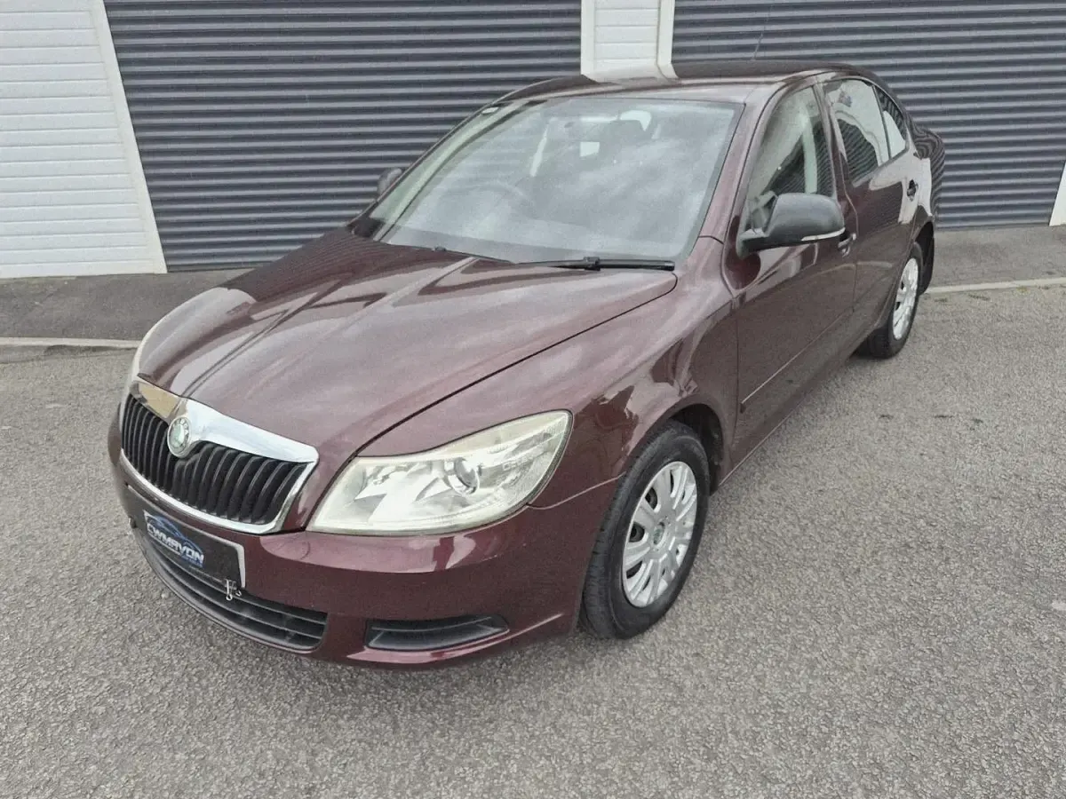 Używany Skoda Octavia 2009 Brązowy Hatchback