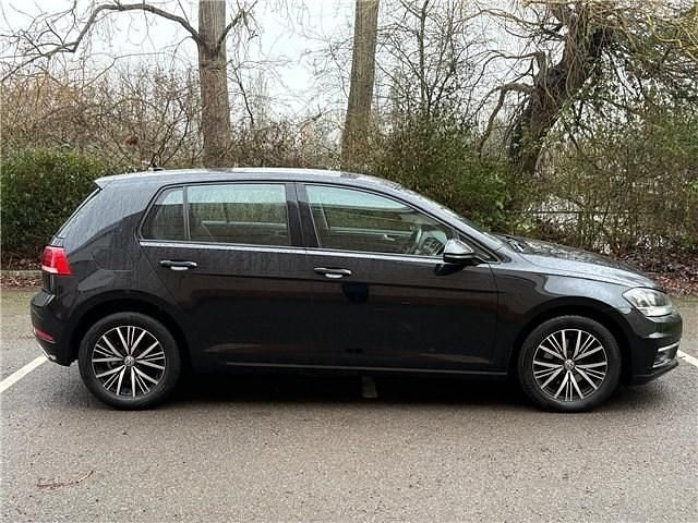 Used VW Golf VII SE 2018 Black Hatchback