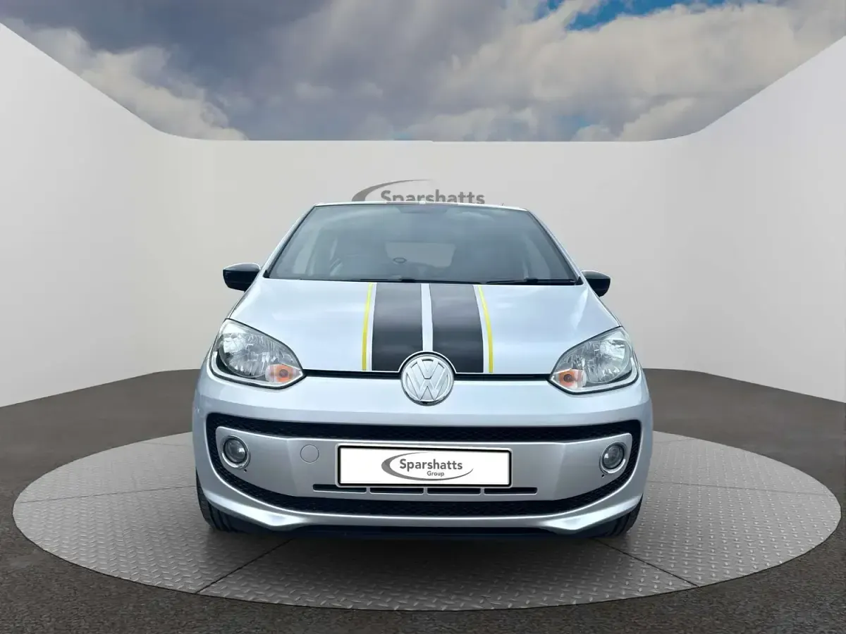 Used VW up! 75 HP (55 kW) 2015 Silver Hatchback