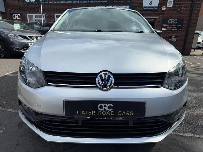 Używany VW Polo S 60 KM (44 kW) 2016 Srebrny Hatchback