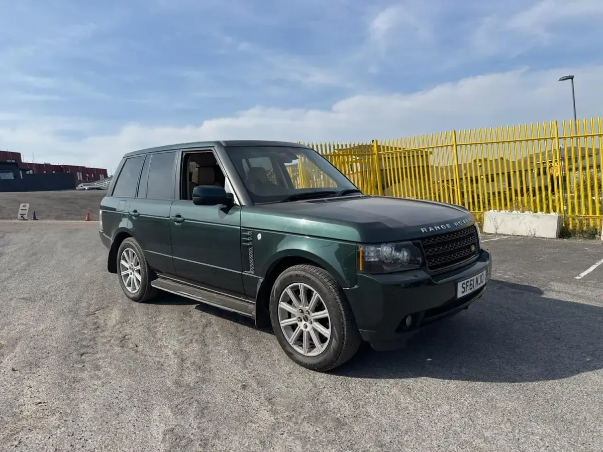 Used Land Rover Range Rover Vogue 313 HP (230 kW) 2011 Green SUV