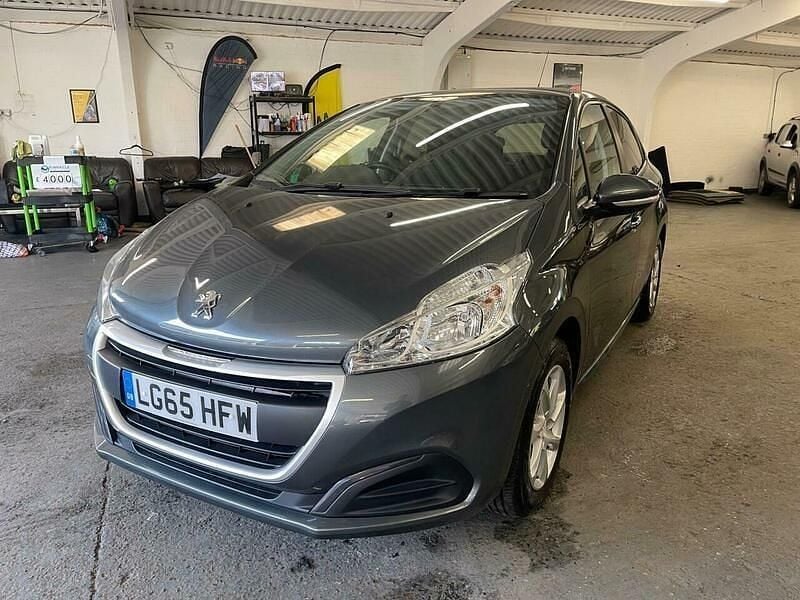 Used Peugeot 208 Access 68 HP (50 kW) 2015 Grey Hatchback