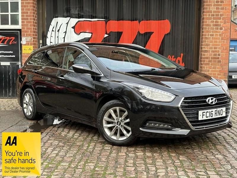Black Used 2016 Hyundai i40 SE Estate | £6,699 (Fair price) - Image 1/4