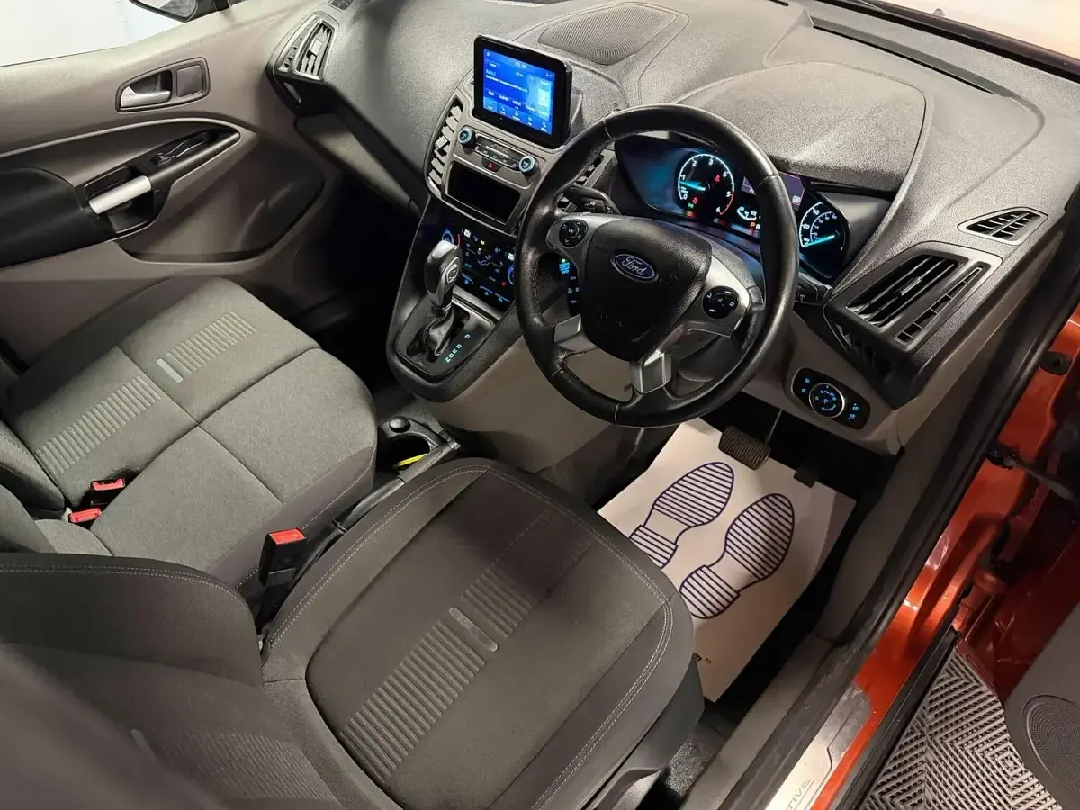 Used Ford Transit Connect Active 120 HP (88 kW) 2021 Orange MPV