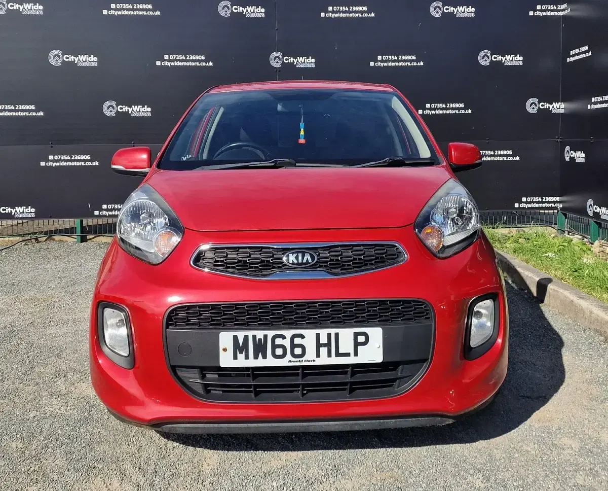 Used Kia Picanto 66 HP (48 kW) 2016 Red Hatchback