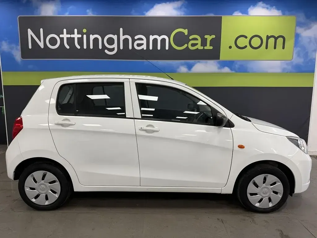 Used Suzuki Celerio 68 HP (50 kW) 2016 White Hatchback