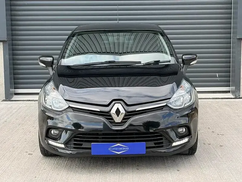 Used Renault Clio Iconic 90 HP (66 kW) 2019 Black Hatchback