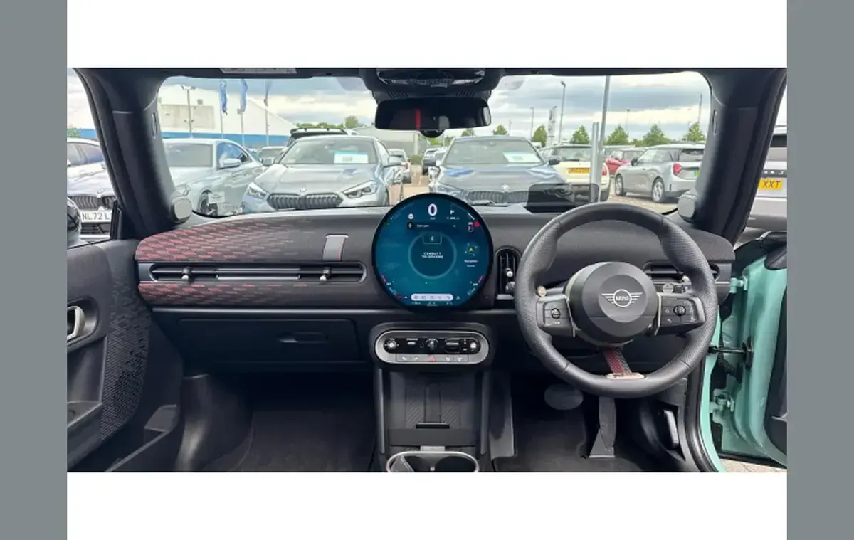 Used Mini Cooper Sport 147 kW (200 HP) 2025 Green Hatchback