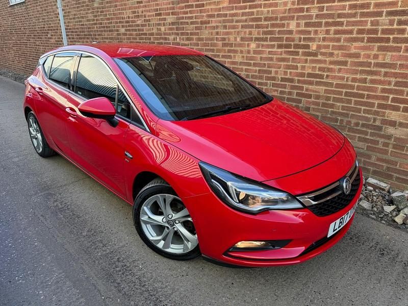 Used Vauxhall Astra SRi 2017 Red Hatchback