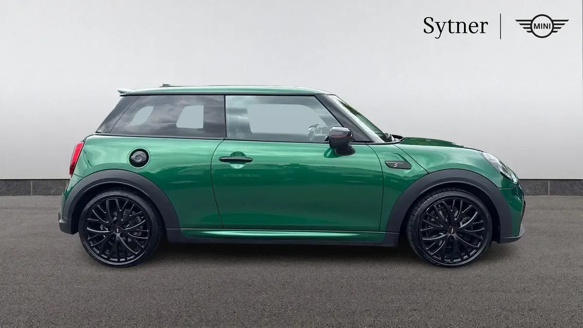 Used Mini Cooper S Sport 192 HP (141 kW) 2023 Green Hatchback