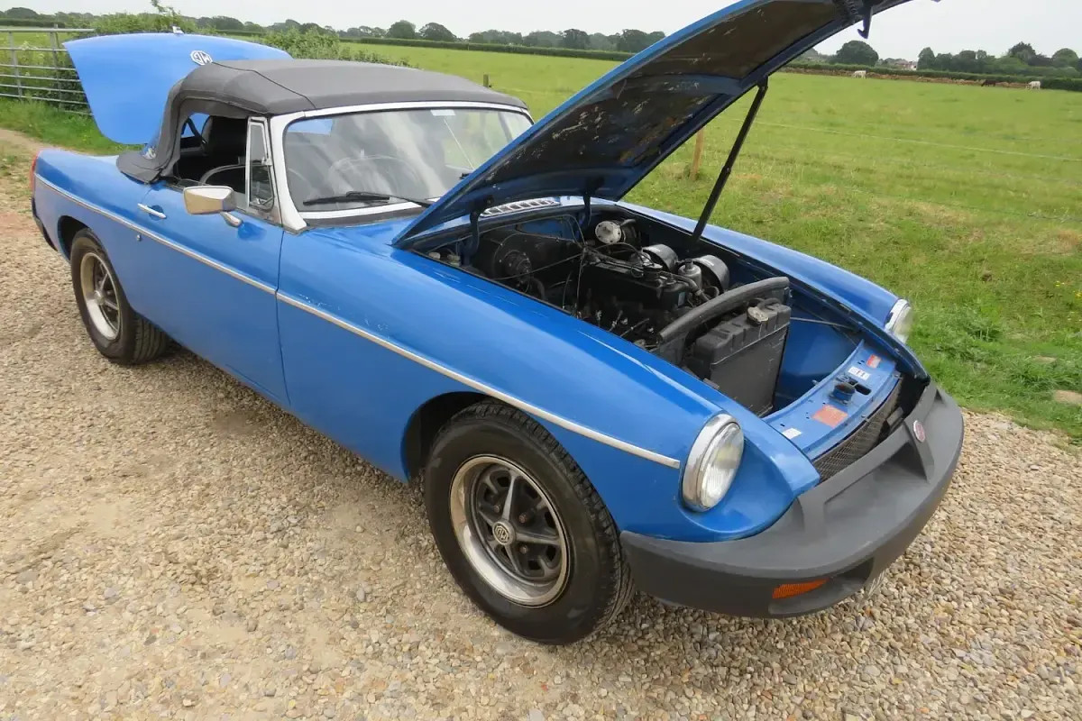 Used MG B 95 HP (69 kW) 1976 Blue Cabriolet