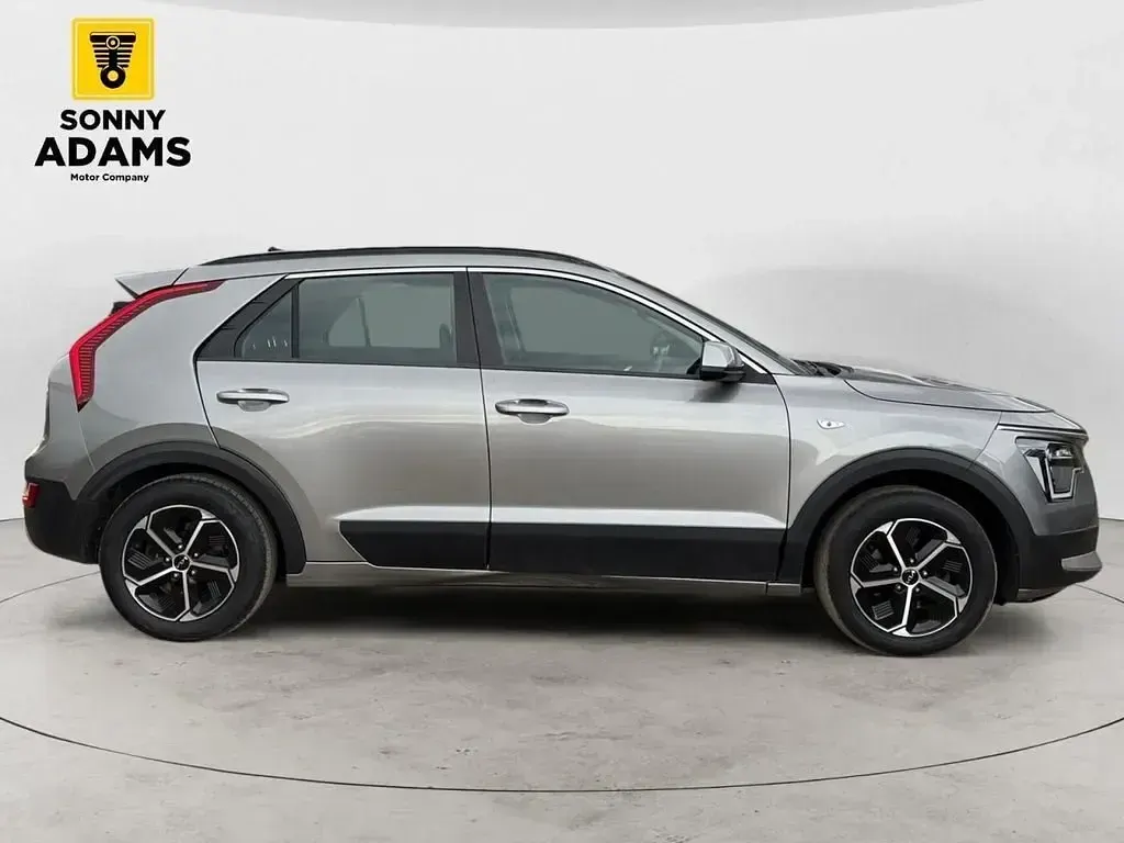 Usado Kia Niro 2023 Gris SUV