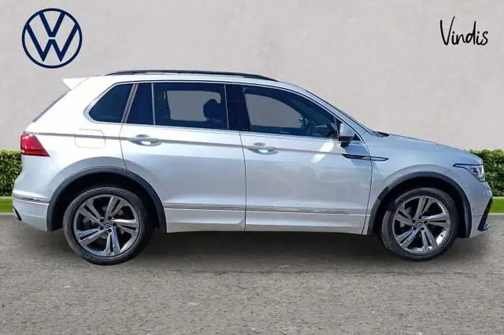 Used VW Tiguan R-line Edition 150 HP (110 kW) 2023 Silver SUV