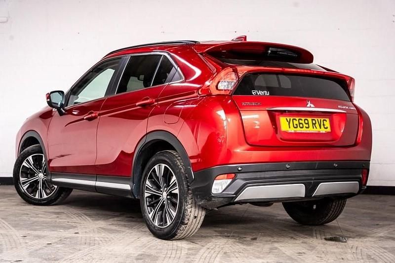 Usado Mitsubishi Eclipse 163 HP (119 kW) 2019 Vermelho Citadino