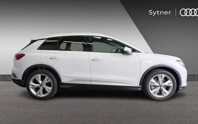 Neu Audi Q4 e-tron S-Line 150 kW (204 PS) 2026 SUV