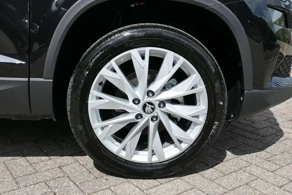 New Skoda Karoq SE L 113 HP (83 kW) 2026 Black SUV