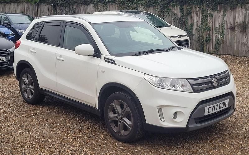 Used Suzuki Vitara SZ-T 2017 White SUV