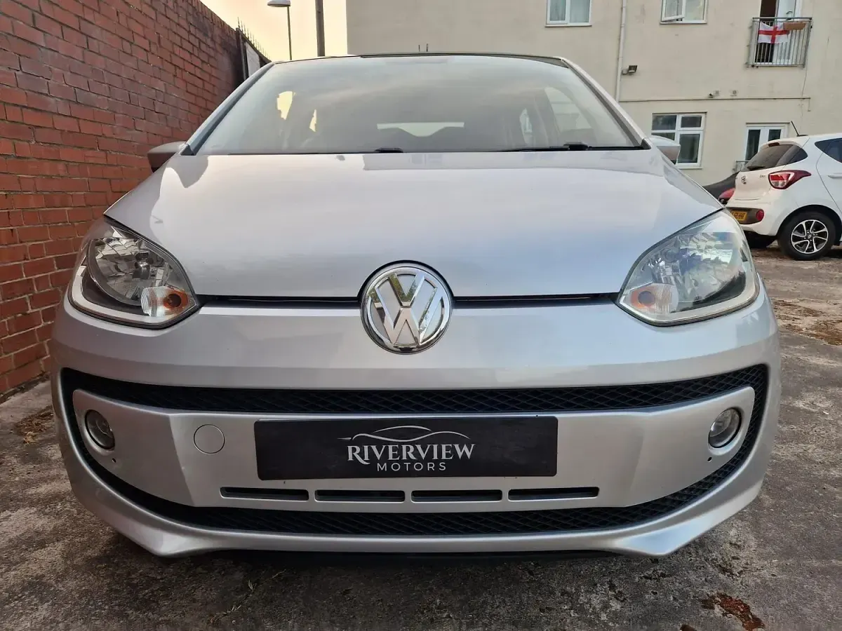 Used VW up! high up! 75 HP (55 kW) 2012 Silver Hatchback