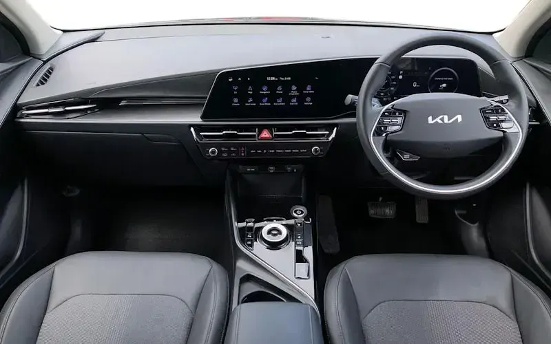 Used Kia Niro 150 kW (204 HP) 2024 Grey SUV