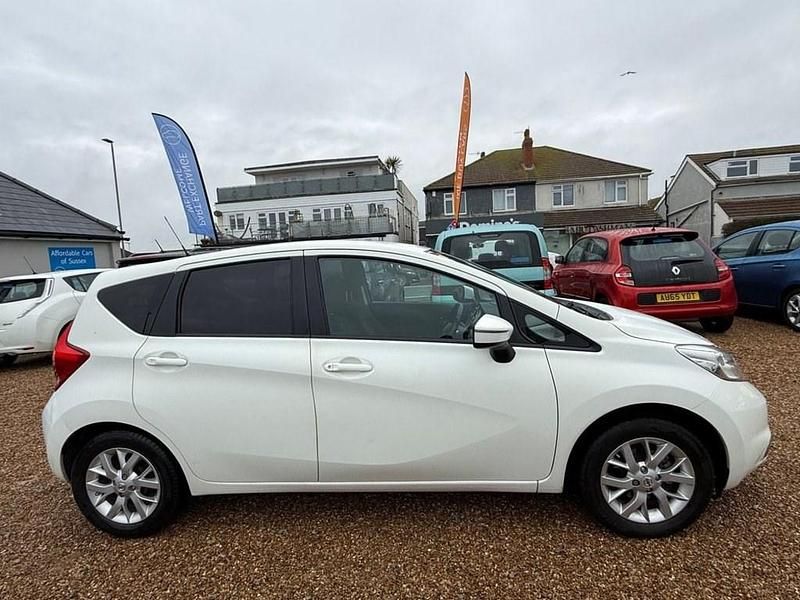 Used Nissan Note Acenta Premium 80 HP (58 kW) 2015 White Hatchback
