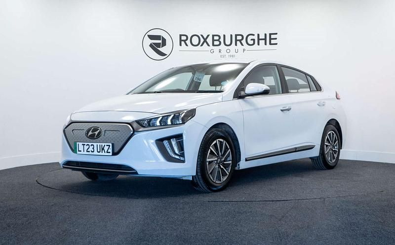 Used Hyundai Ioniq Premium 100 kW (136 HP) 2023 White Hatchback