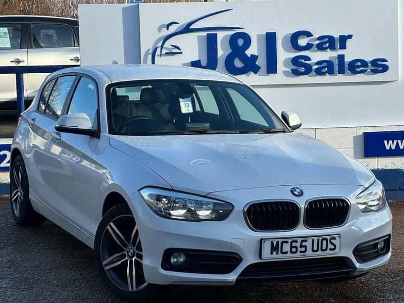 Used BMW 118 Sport Line 136 HP (100 kW) 2015 White Hatchback