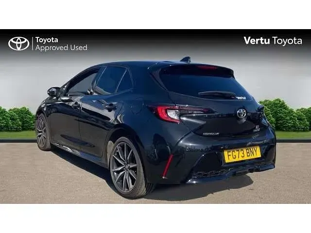 Usado Toyota Corolla Sport 196 CV (144 kW) 2023 Negro Utilitario